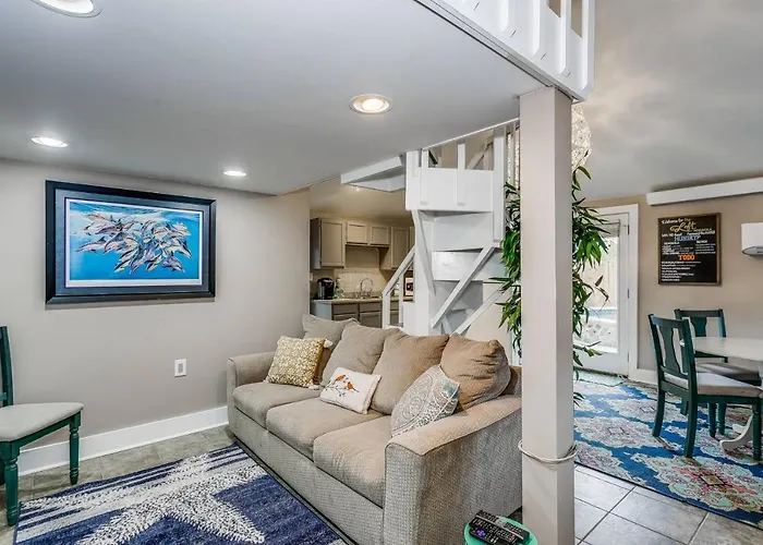 Moreno Street Loft Pensacola